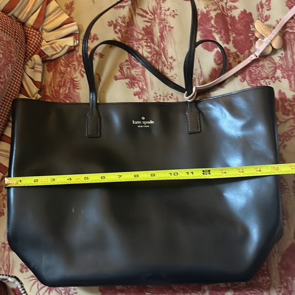 Authentic Kate Spade - Picture 6 of 8